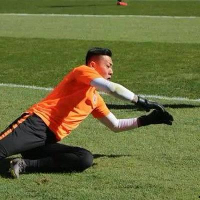 王彤个人资料简介,才华横溢的青年才俊,多领域成就斐然 第3张 王彤个人资料简介,才华横溢的青年才俊,多领域成就斐然 第3张