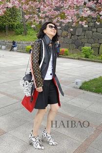 刘嘉玲夏季街拍生活照,优雅魅力尽显 第2张 刘嘉玲夏季街拍生活照,优雅魅力尽显 第2张