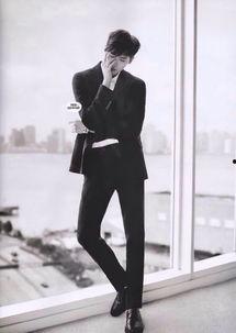 李钟硕大长腿照片,镜头下的逆天比例